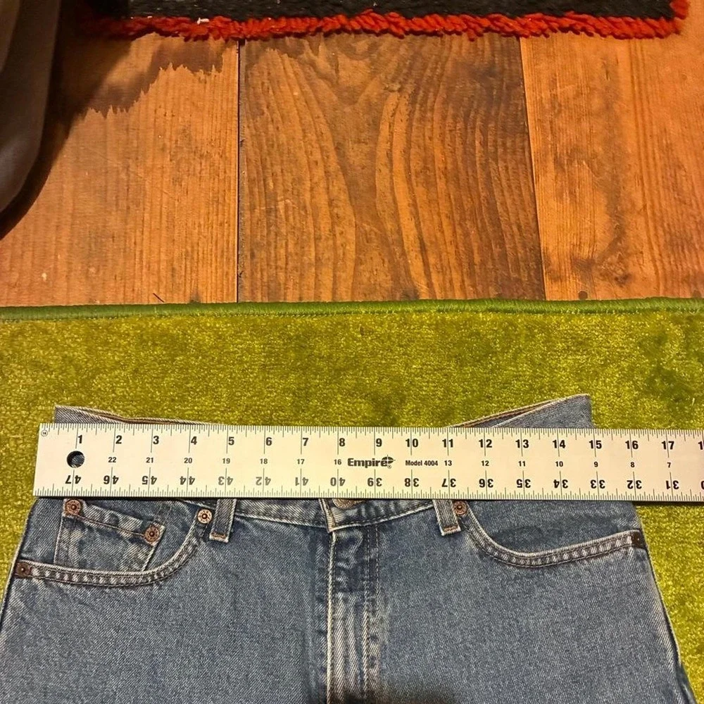 Vintage Levis 512 Slim Taper Light Wash Jeans 30x31 Blue Y2K Retro Denim